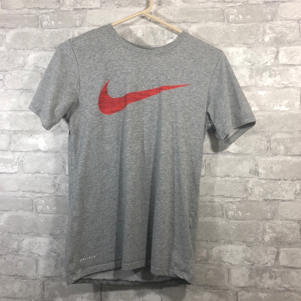 The Nike Tee. Dri-Fit Gray. Athletic Cut. Small